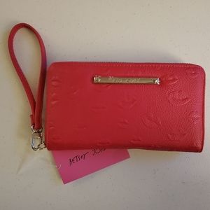 NWT Betsey Johnson "Embossed Lips" Red Zip Around Wristlet | Love | BM28300